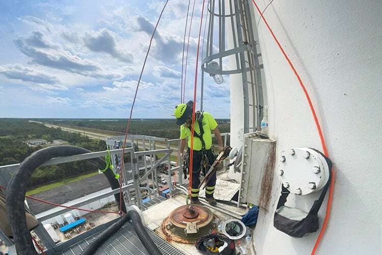 Cold box repair utilizing rope access